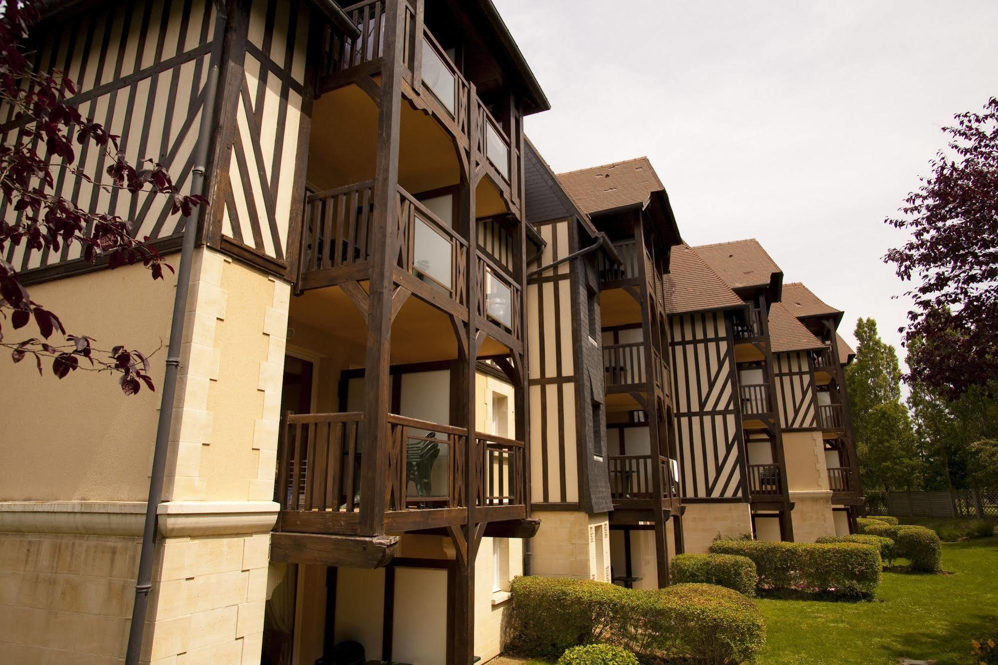Pierre & Vacances La Residence Du Golf Deauville Ngoại thất bức ảnh