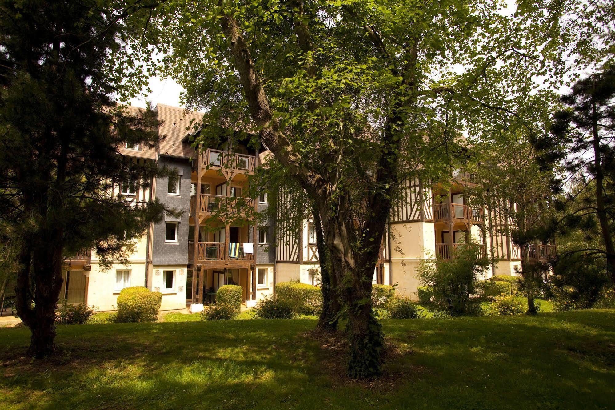 Pierre & Vacances La Residence Du Golf Deauville Ngoại thất bức ảnh