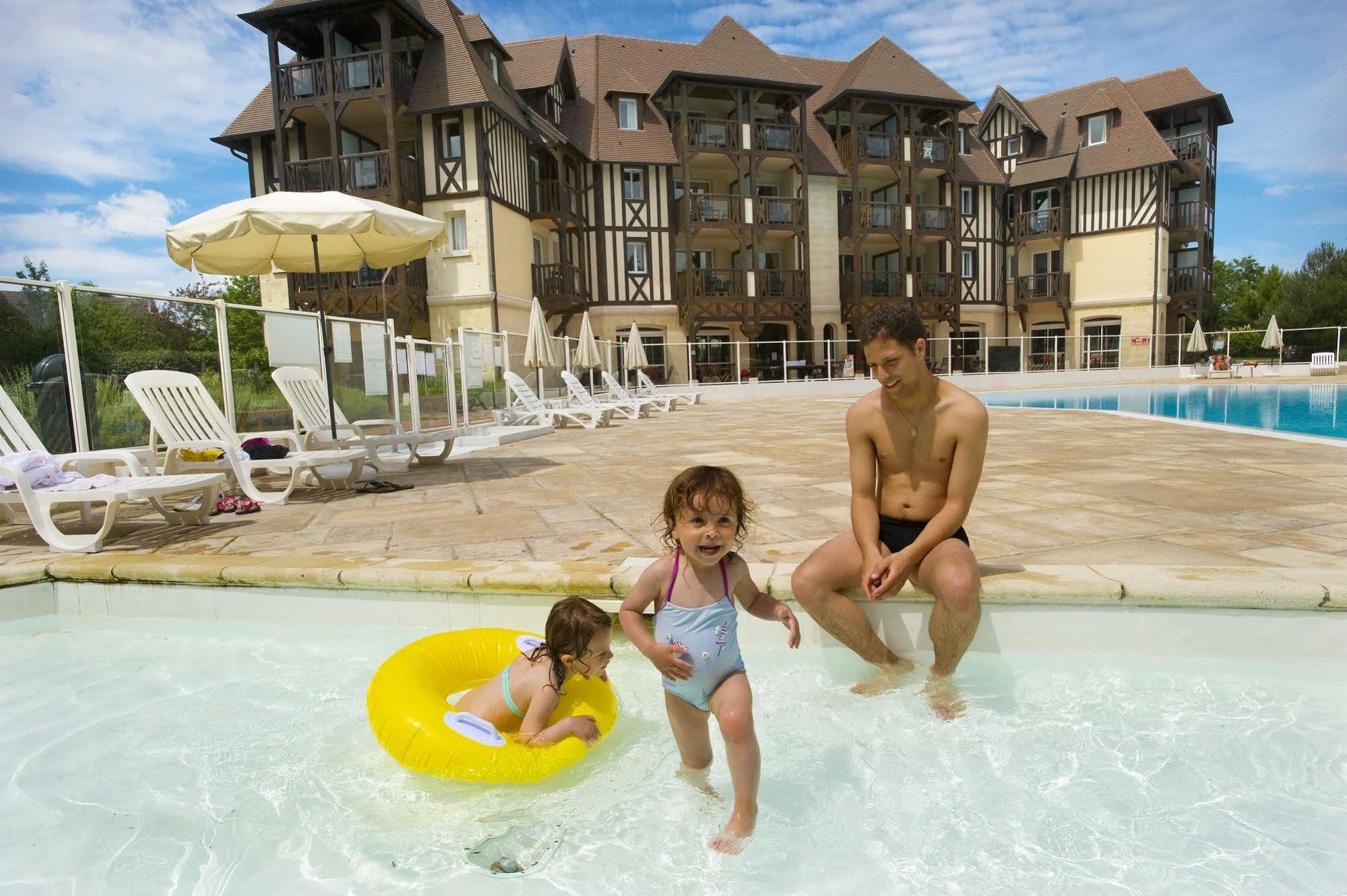 Pierre & Vacances La Residence Du Golf Deauville Ngoại thất bức ảnh
