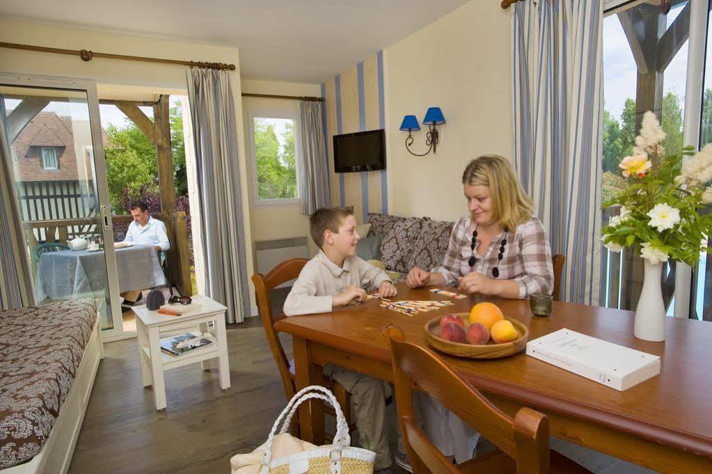 Pierre & Vacances La Residence Du Golf Deauville Ngoại thất bức ảnh
